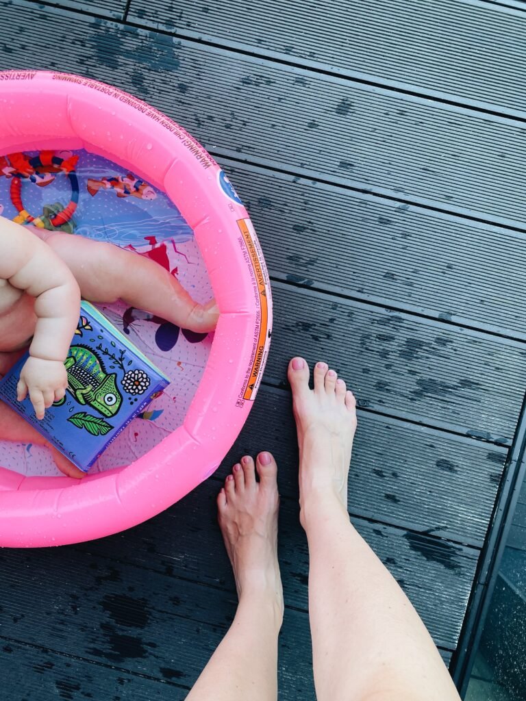 veiklos su vandeniu kūdikiai žaislai